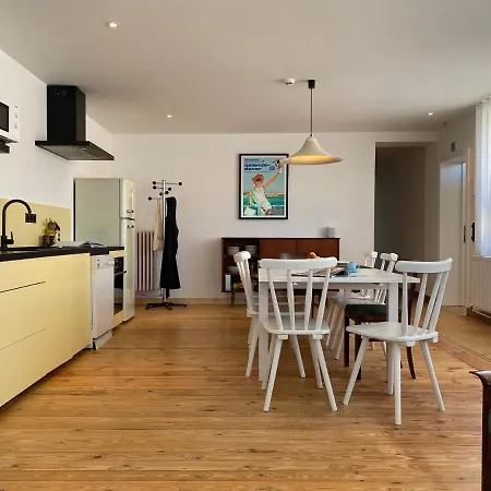 Family Floor - La Couronne - Authentiek Met Veel Lichtinval * Ostenda