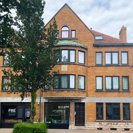 Apartament Family Floor - La Couronne - Authentiek Met Veel Lichtinval