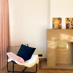 Apartamento Family Floor - La Couronne - Authentiek Met Veel Lichtinval