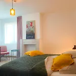 Apartamento Family Floor - La Couronne - Authentiek Met Veel Lichtinval